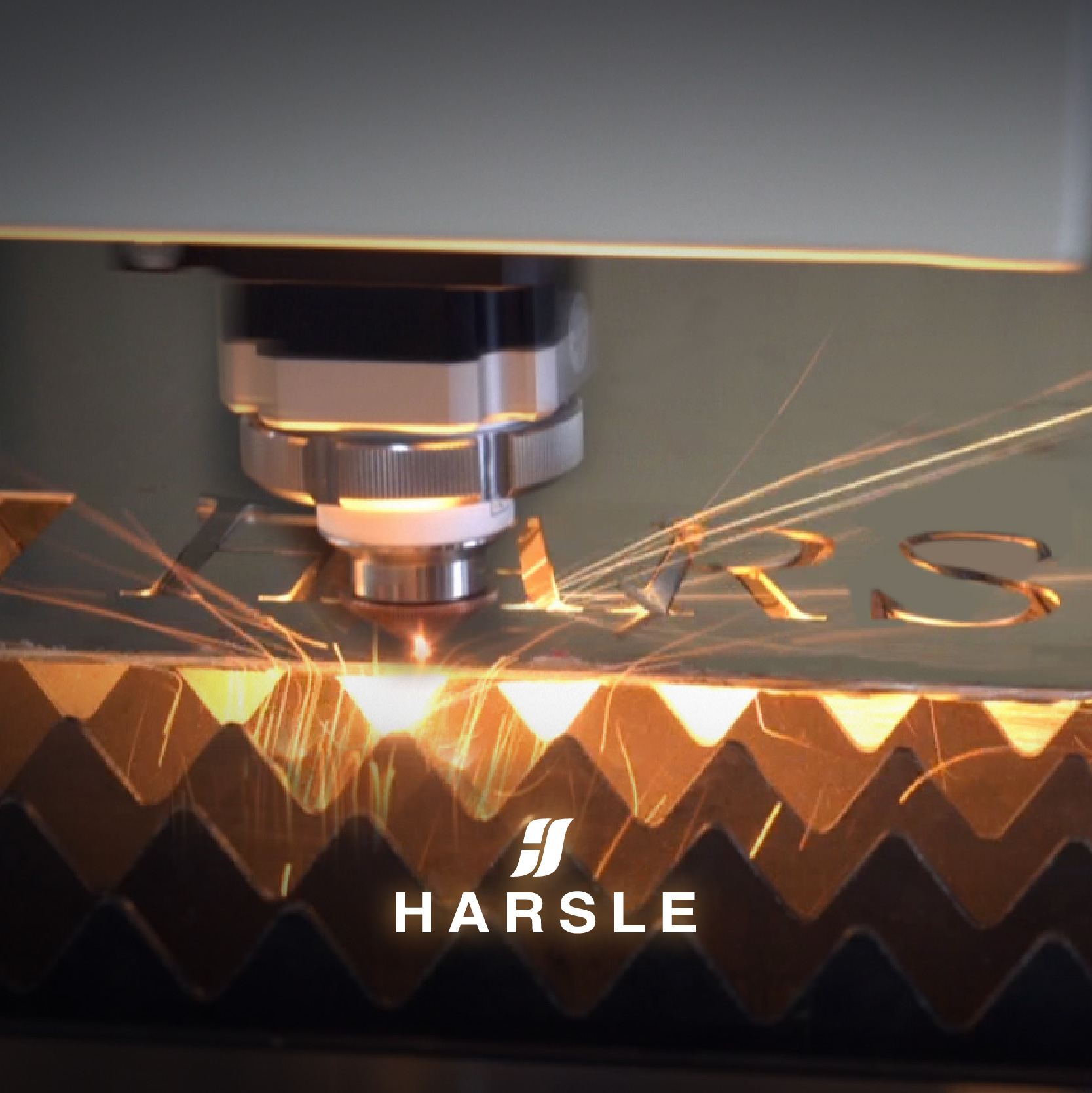 HARSLE Open ontwerp HS-1500W CNC-vezellasersnijder