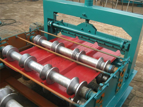 Dakpanrolvormmachine uit China