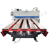 QC11K-8x3200 CNC-guillotineschaar met P40 en automatische invoertafel aan de voorkant