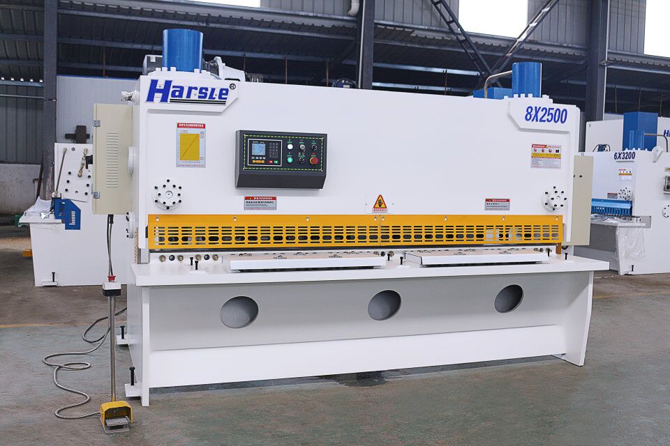 QC11K-8x2500 Hydraulische guillotineschaar naar Spanje